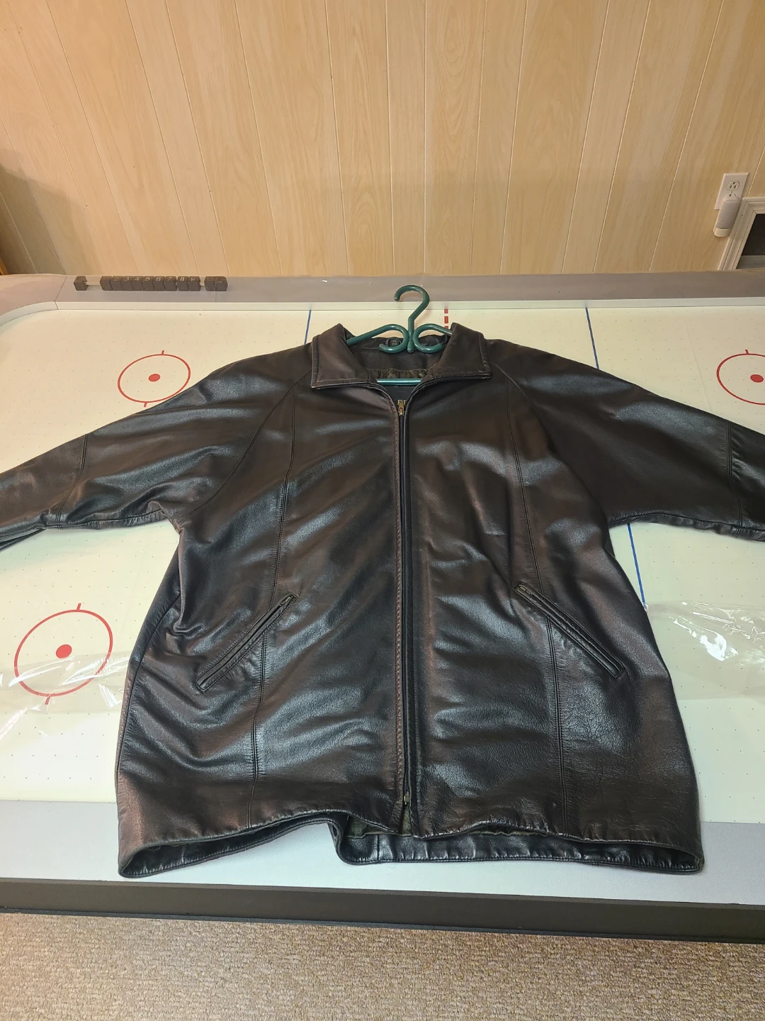 Danier Mens Leather Jacket - photo 2