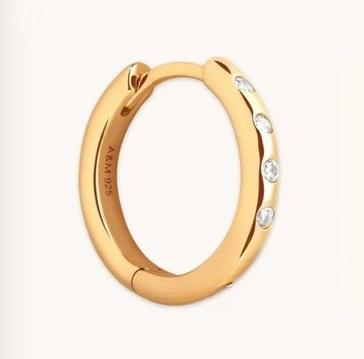 *BRAND NEW* Astrid & Miyu Crystal Set Hoop in Gold
