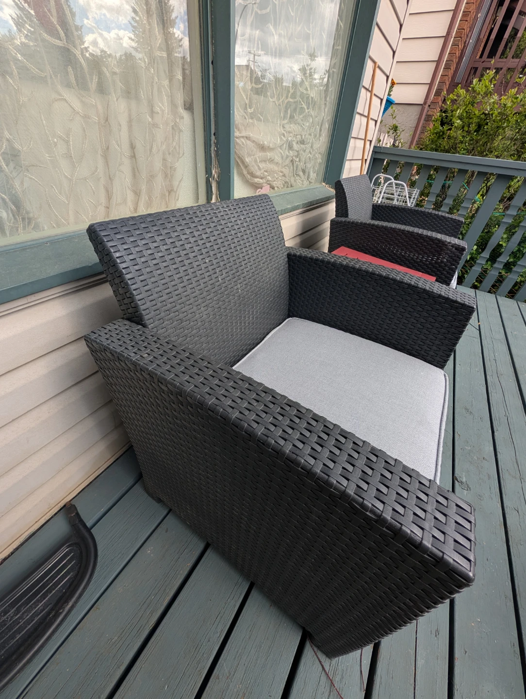Dark Grey Wicker Patio Chair with Light Grey Cushion - photo 3