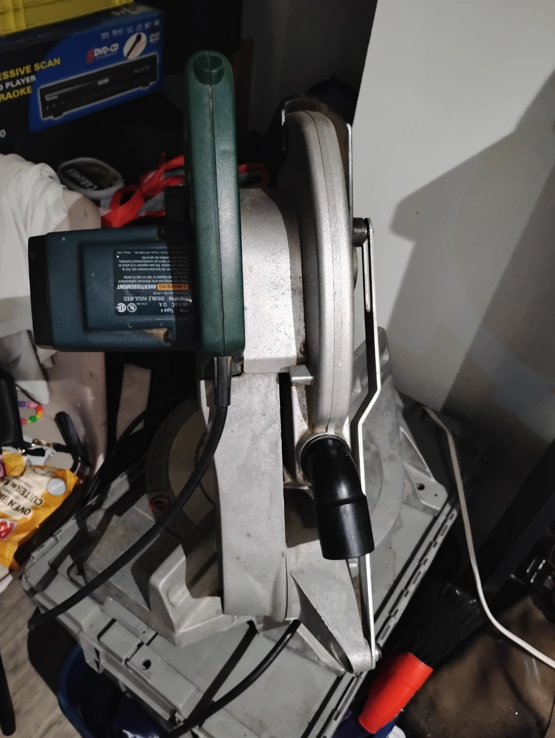 Black & Decker 10-inch Compound Miter Saw - photo 2