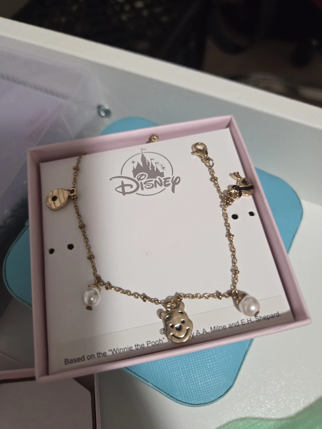 ✨️ Disney Winnie the Pooh Charm Bracelet & More Accessories ✨️ - photo 2