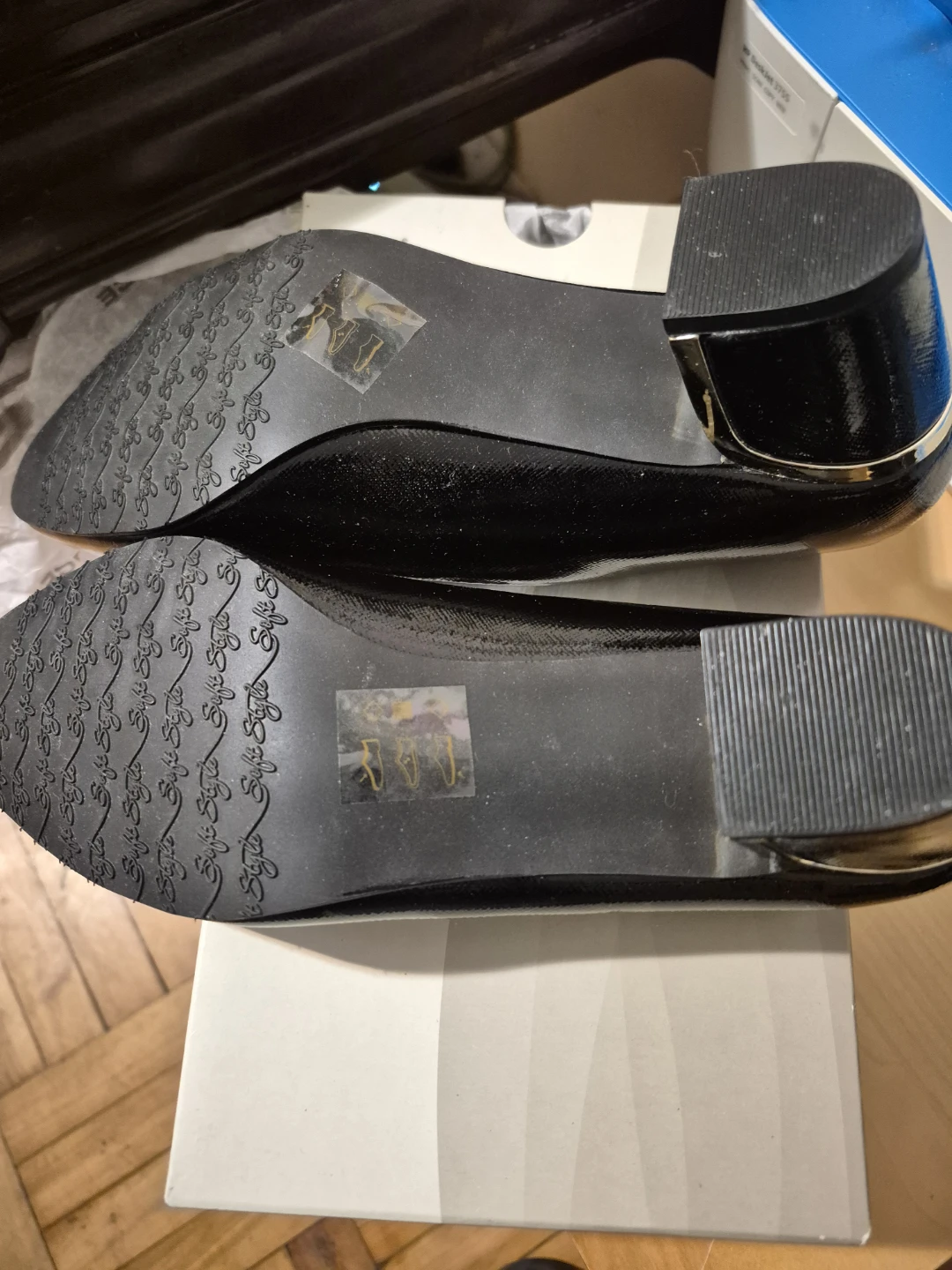BNIB)Soft Style Size 9 Black Patent Heels - photo 2