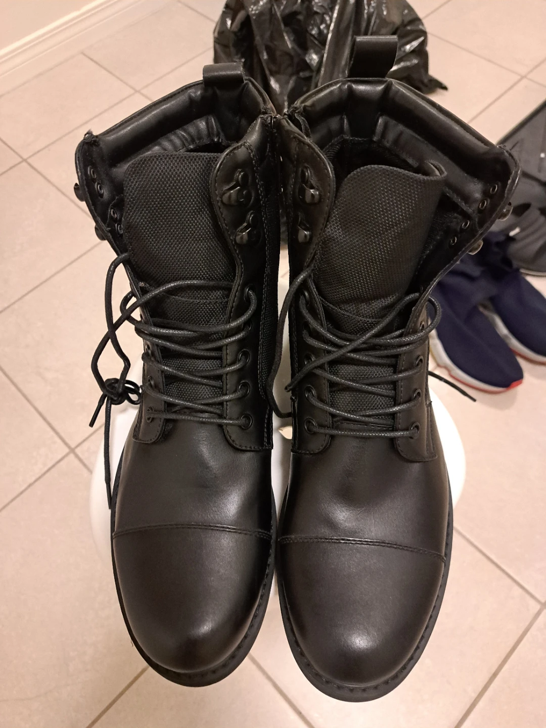 Steve Madden Black Leather Lace-Up Boots