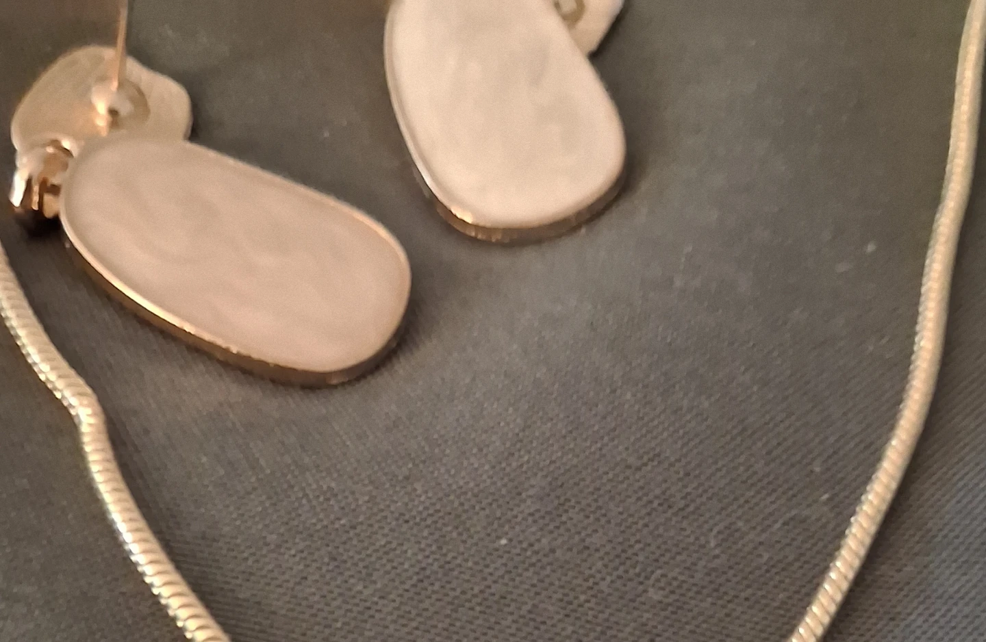 Gold-tone Necklace and Earrings Set with Pendant - photo 3