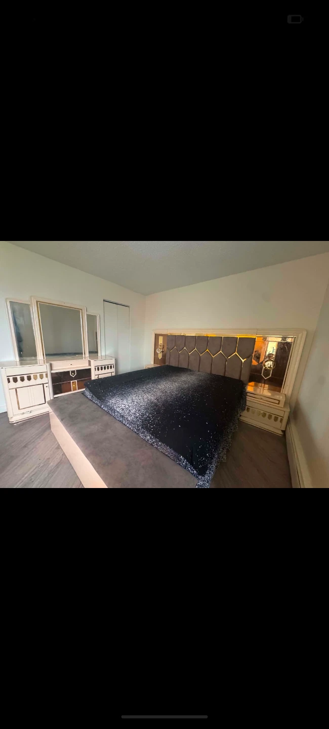 Luxury Bedroom Set - Bed, Dresser, Nightstands - photo 2
