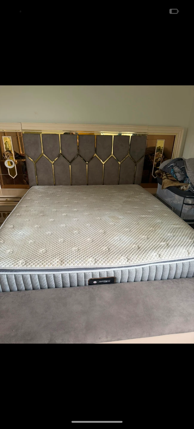 Luxury Bedroom Set - Bed, Dresser, Nightstands - photo 3