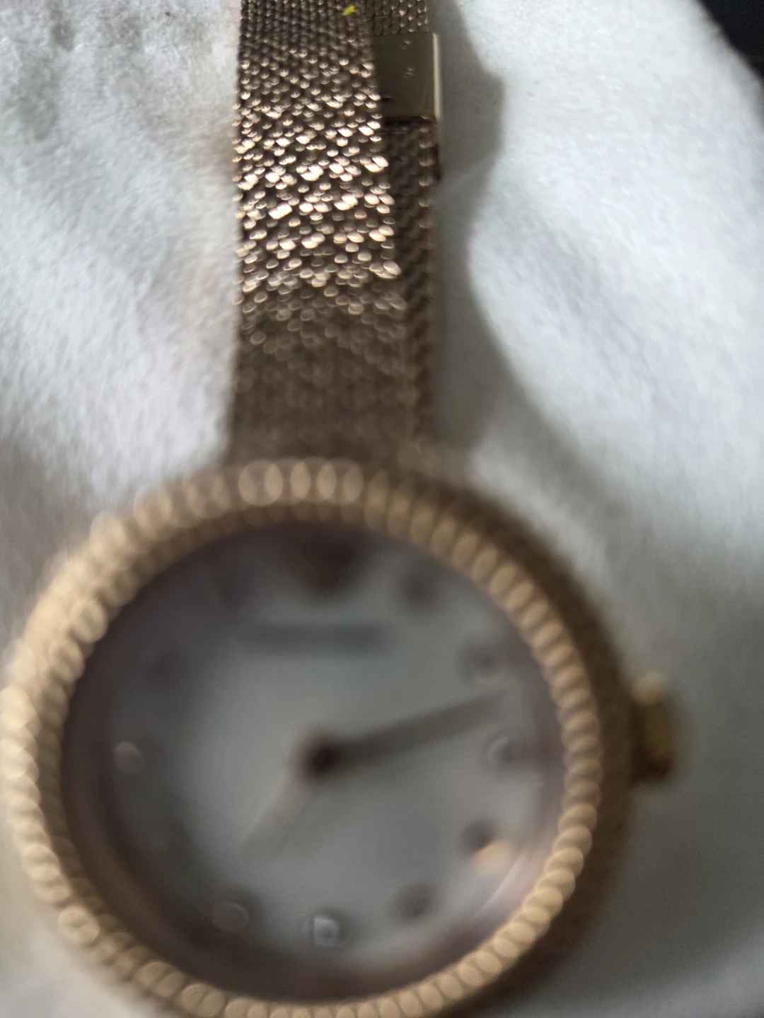 Emporio Armani Rose Gold Mesh Watch - photo 5