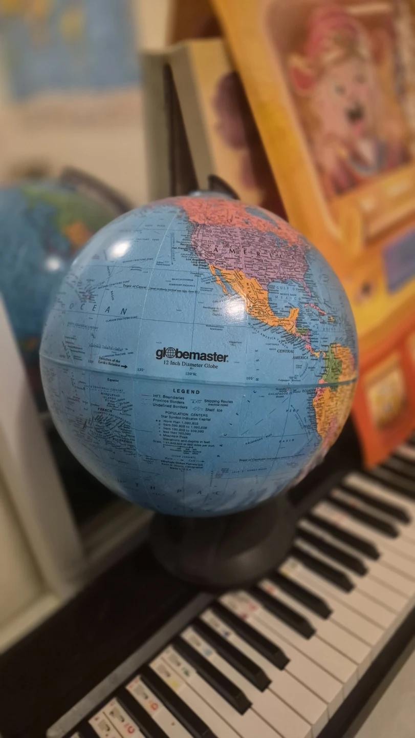 Globemaster 12 Inch Diameter Globe