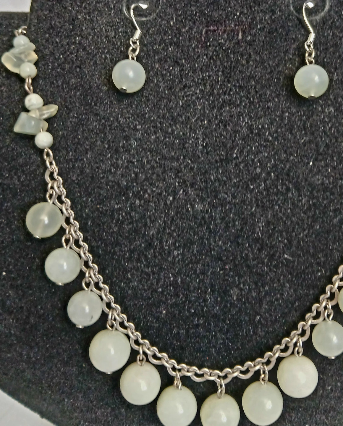 New JADE Necklace and Earrings Set - photo 2
