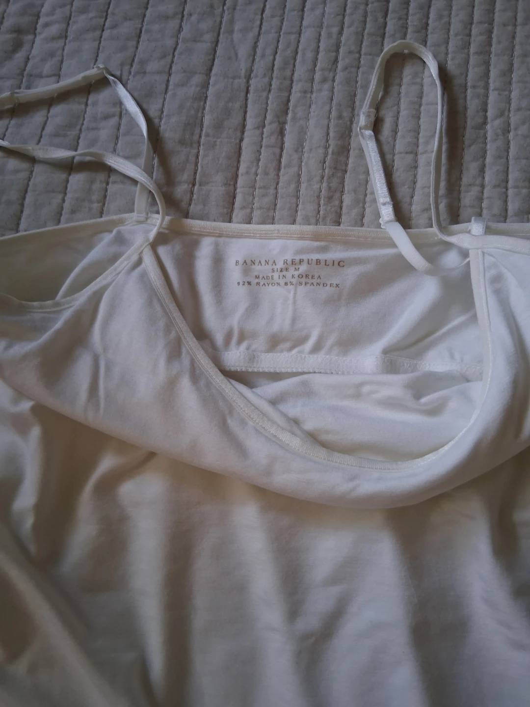 Banana Republic Cropped tank made in Korea