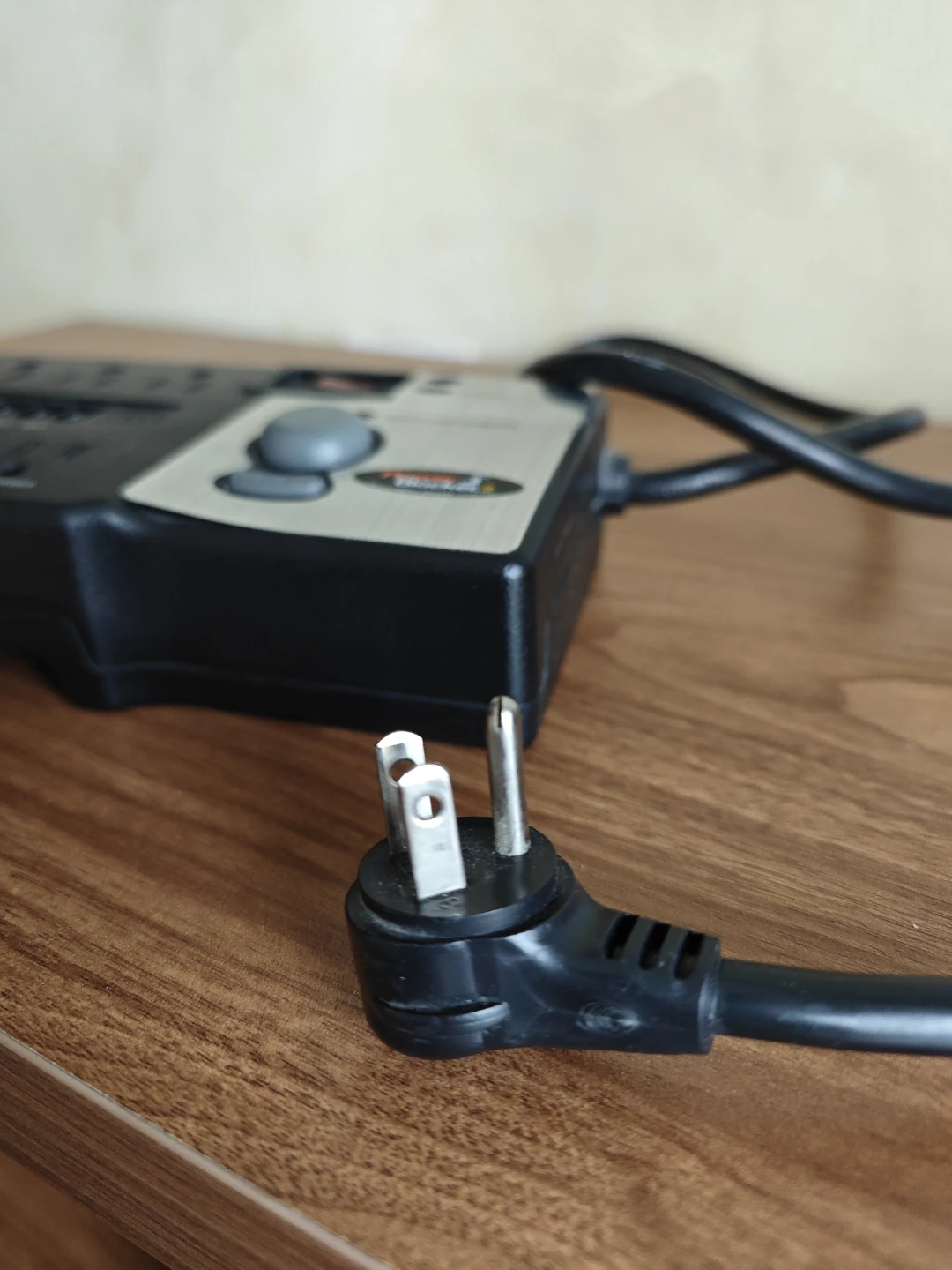 Power Blocker 2 Surge Protector - photo 3