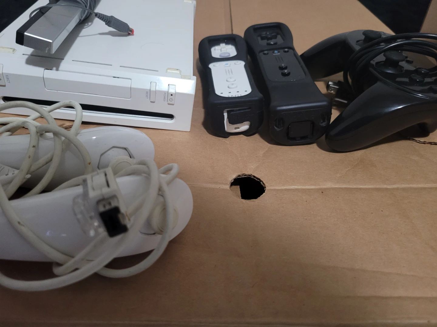 Nintendo Wii - photo 2