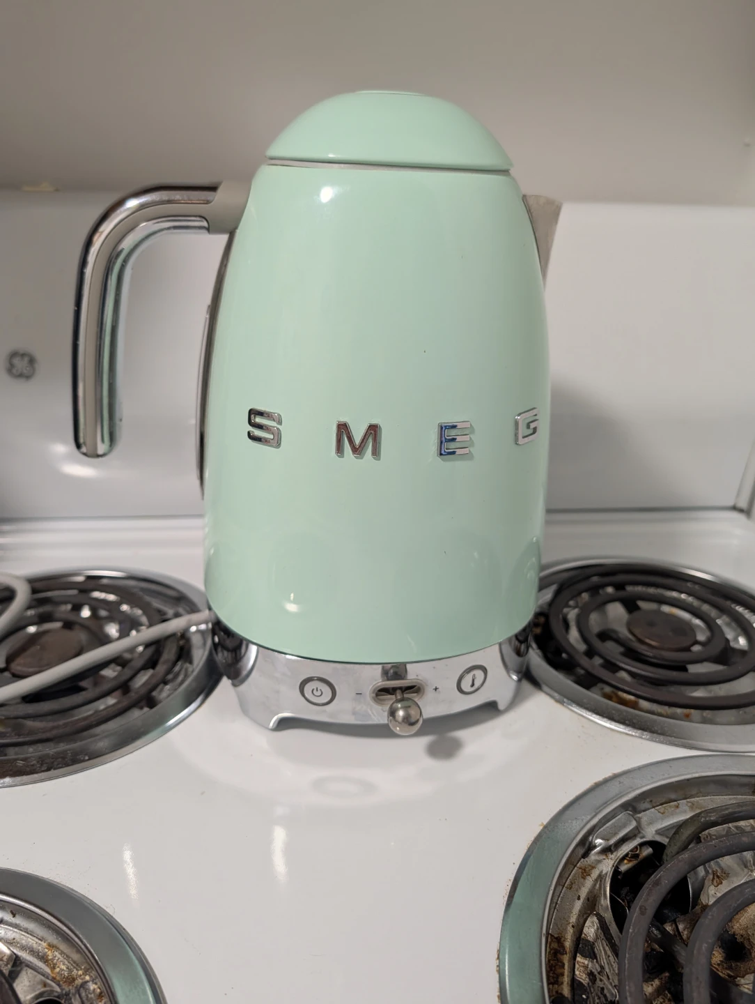 Smeg Pastel Green Electric Kettle