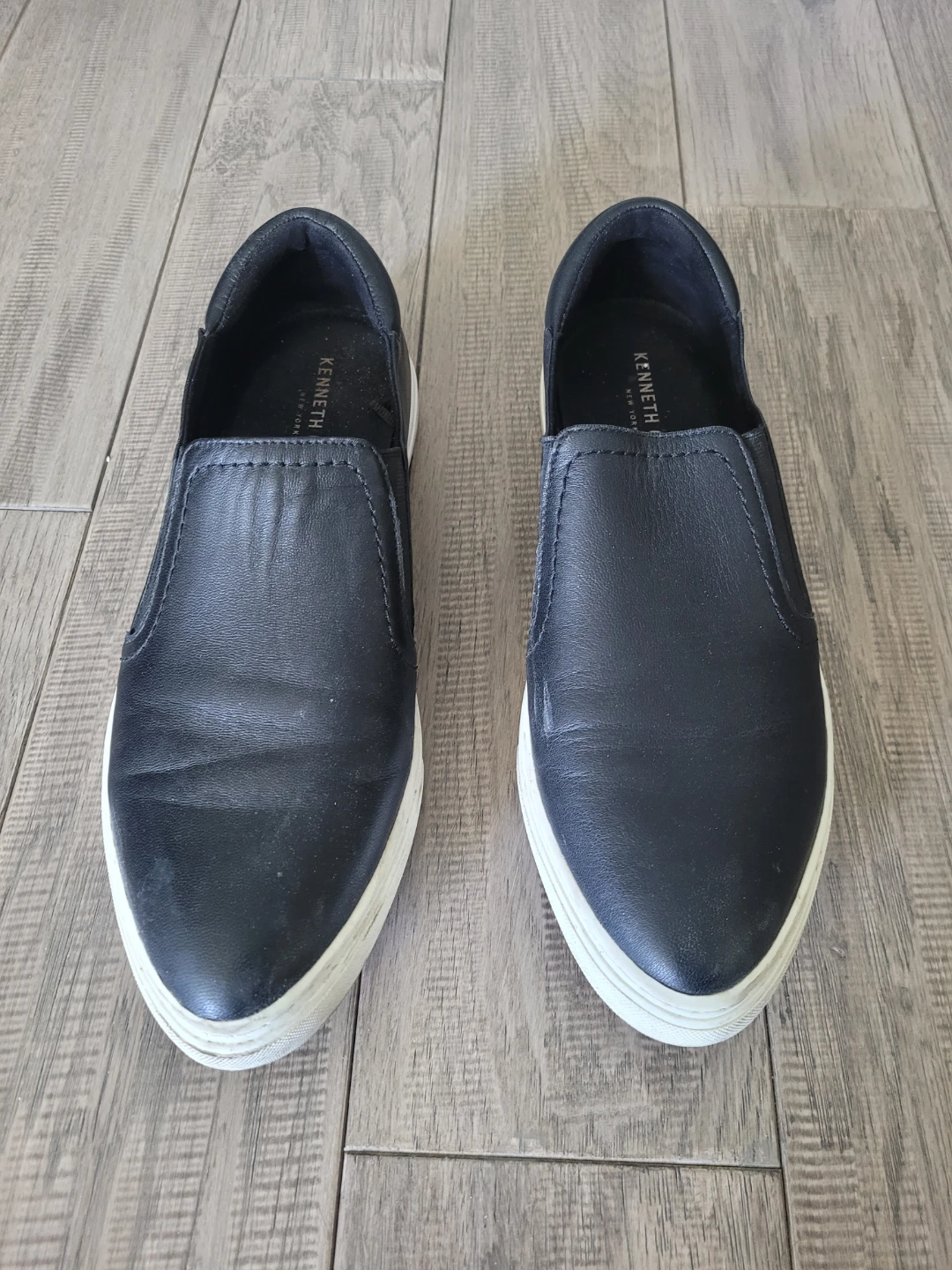 Kenneth Cole Black Slip-On Sneakers size 10