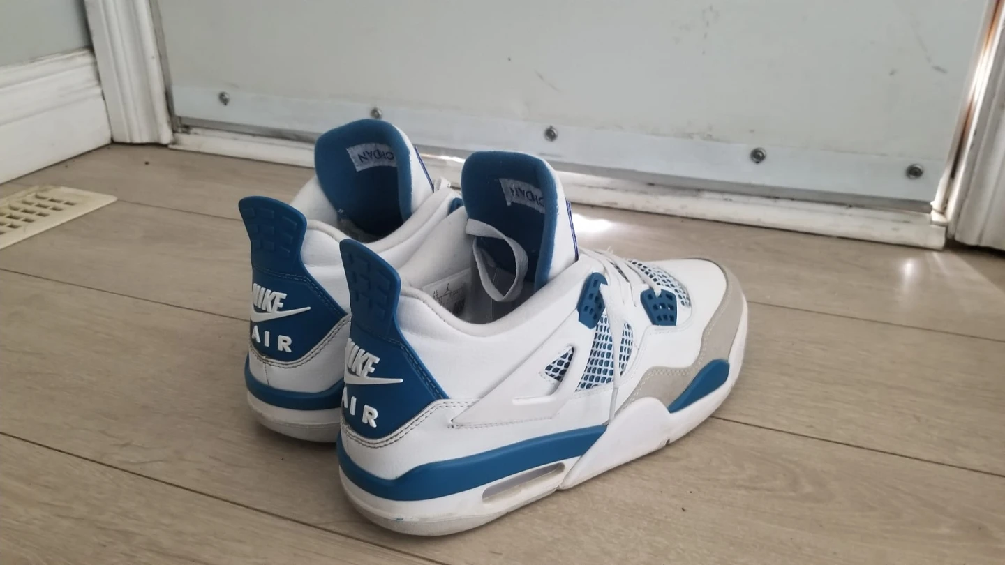 Air Jordan 4 Retro SE 'Craft Photon Dust' - photo 3