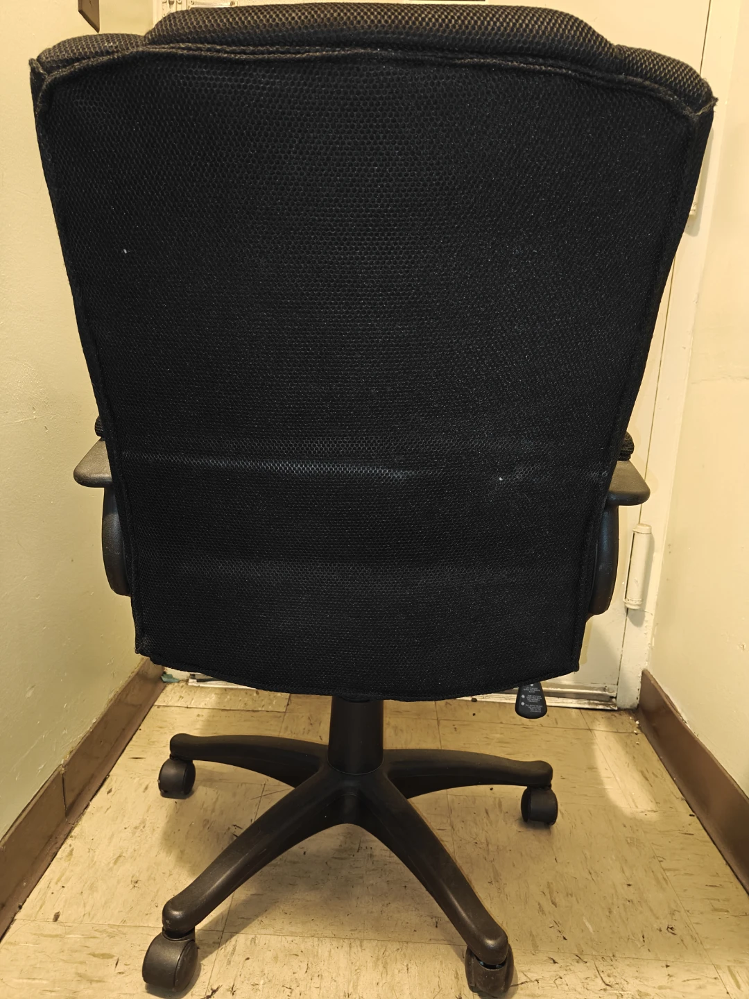 Black Office Chair with Mesh Back - photo 2