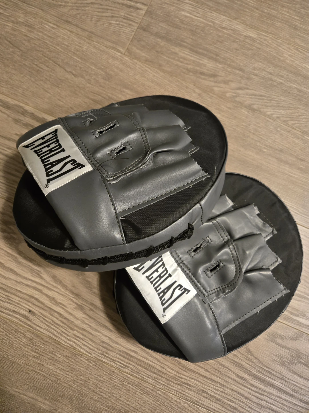 Everlast Boxing Focus Mitts - photo 2