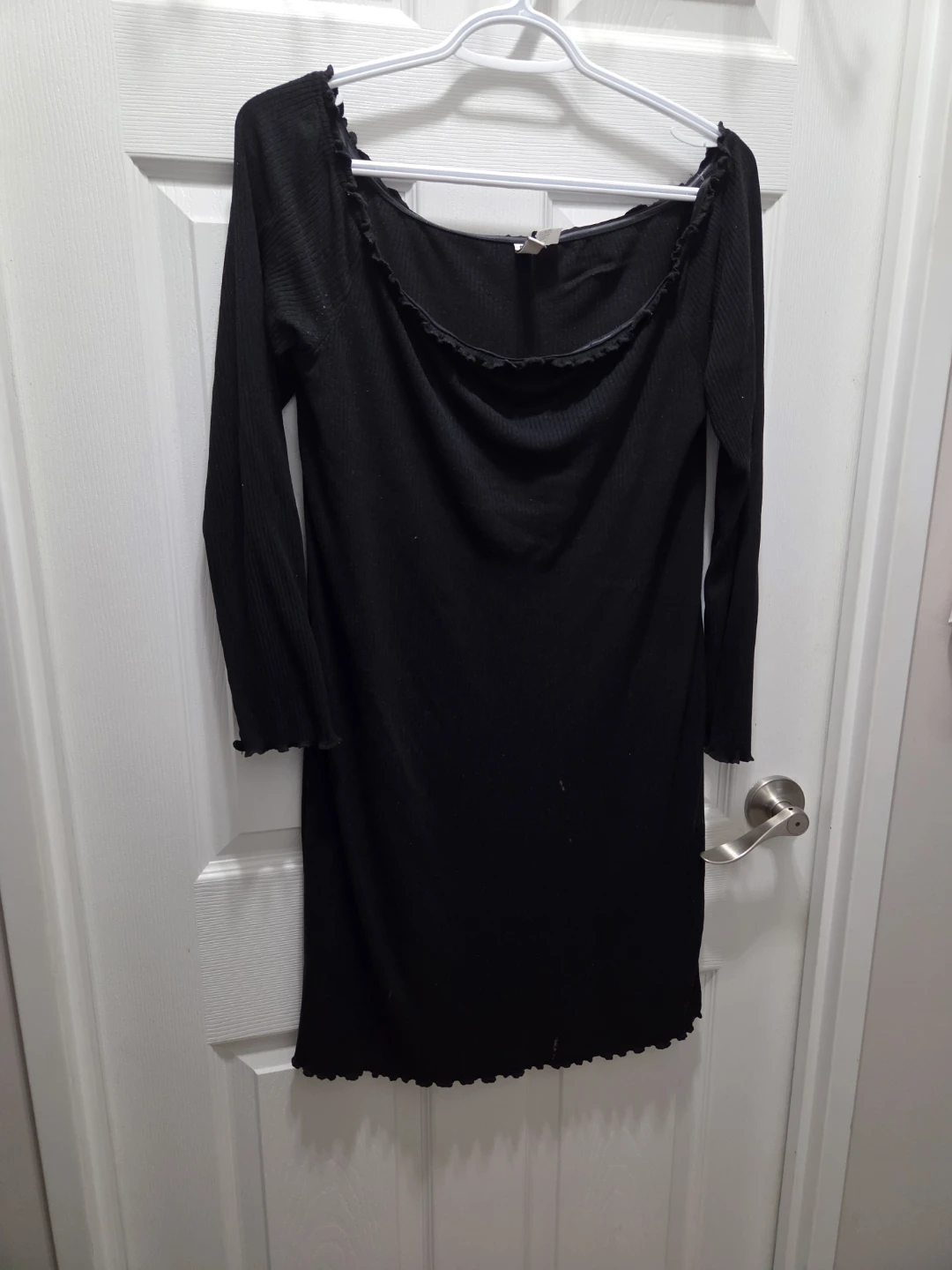 H&M Black Off-the-Shoulder Long Sleeve Dress - photo 2