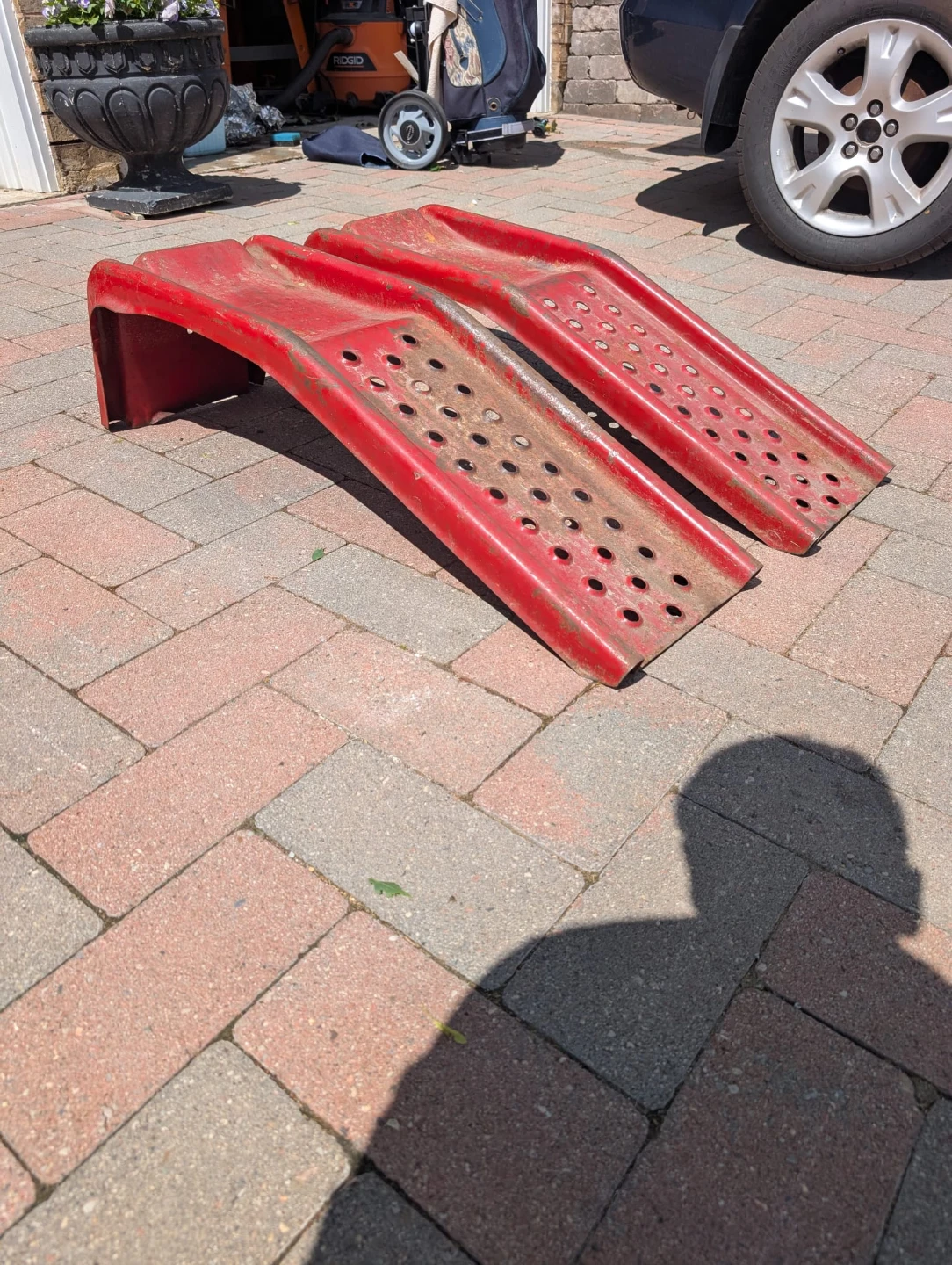 Red Metal Car Ramps (Pair) - photo 3
