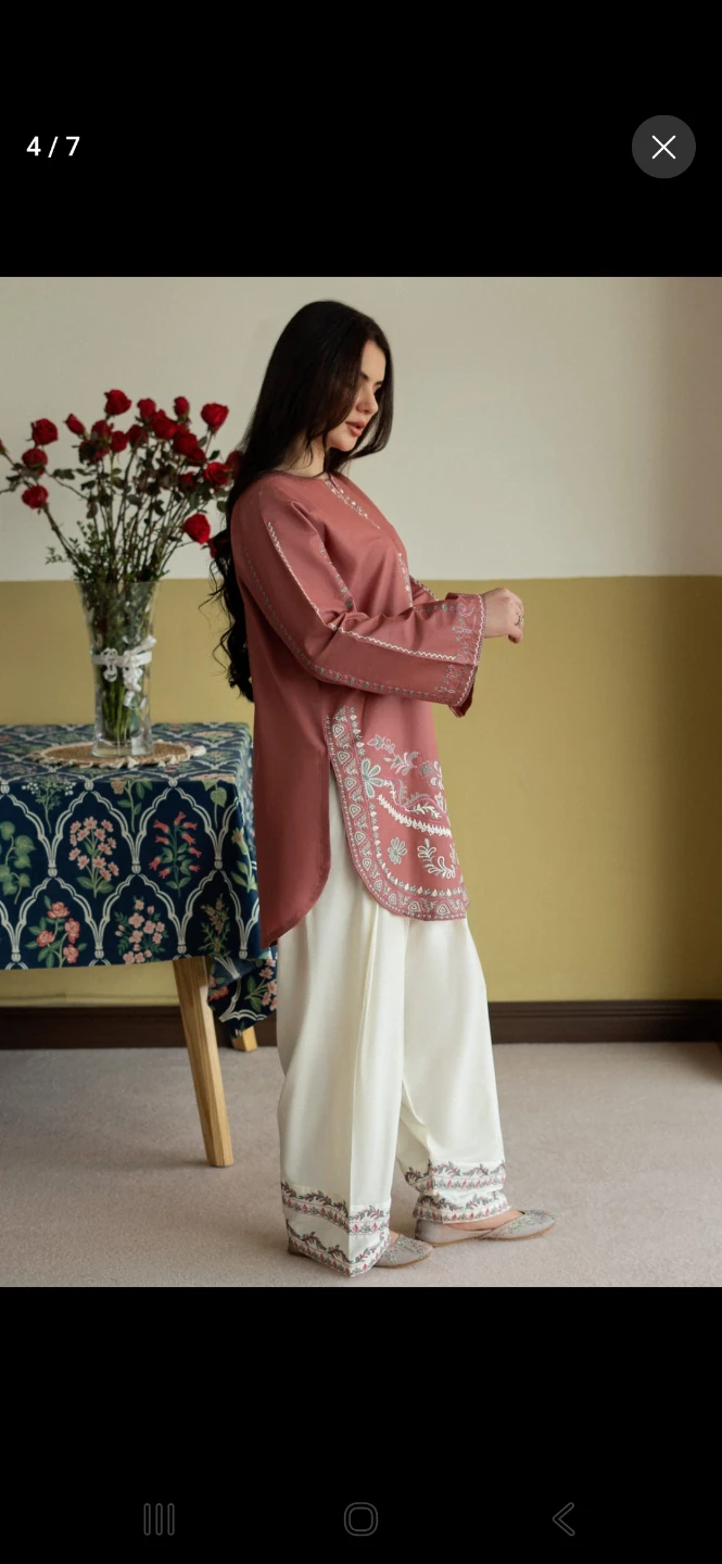 Embroidered kurta set - photo 3