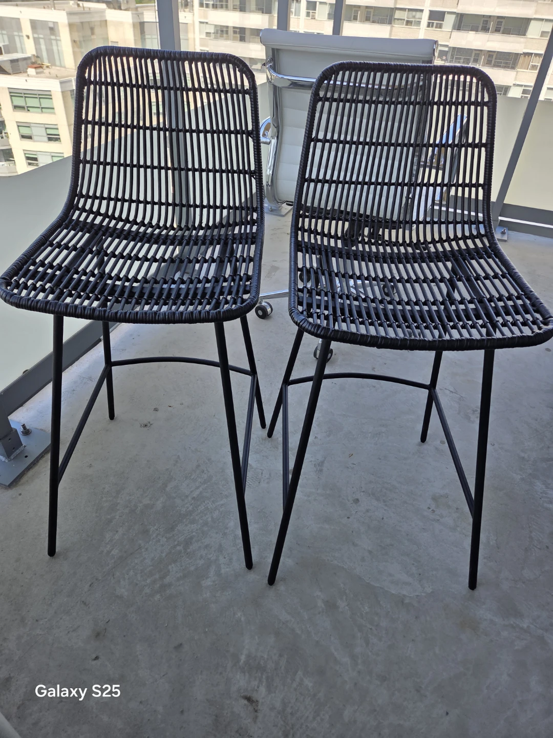 Pair of Black Wicker Bar Stools - photo 3