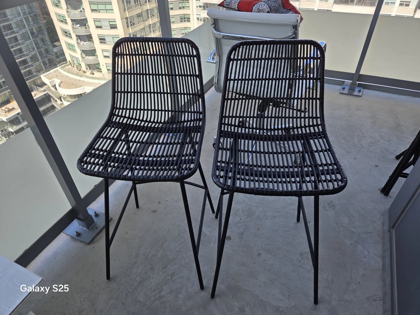 Pair of Black Wicker Bar Stools - photo 5