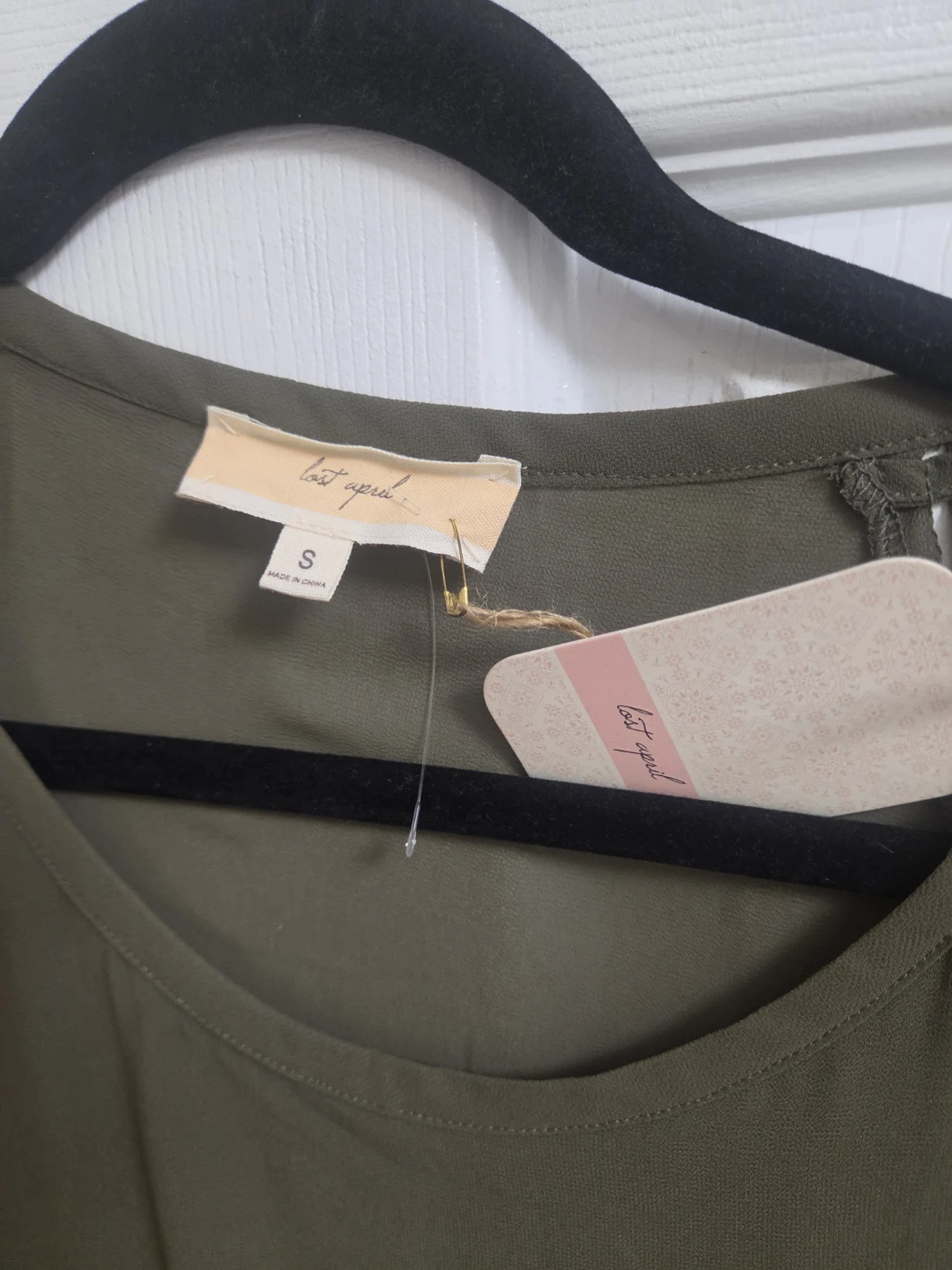 Lost April Olive Green Lattice Sleeve Top Size S - photo 2