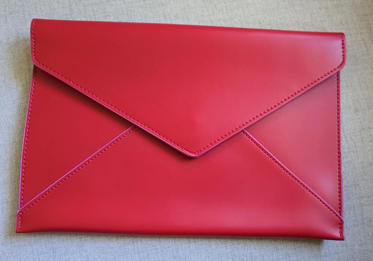 New Elizabeth Arden Red Envelope Clutch