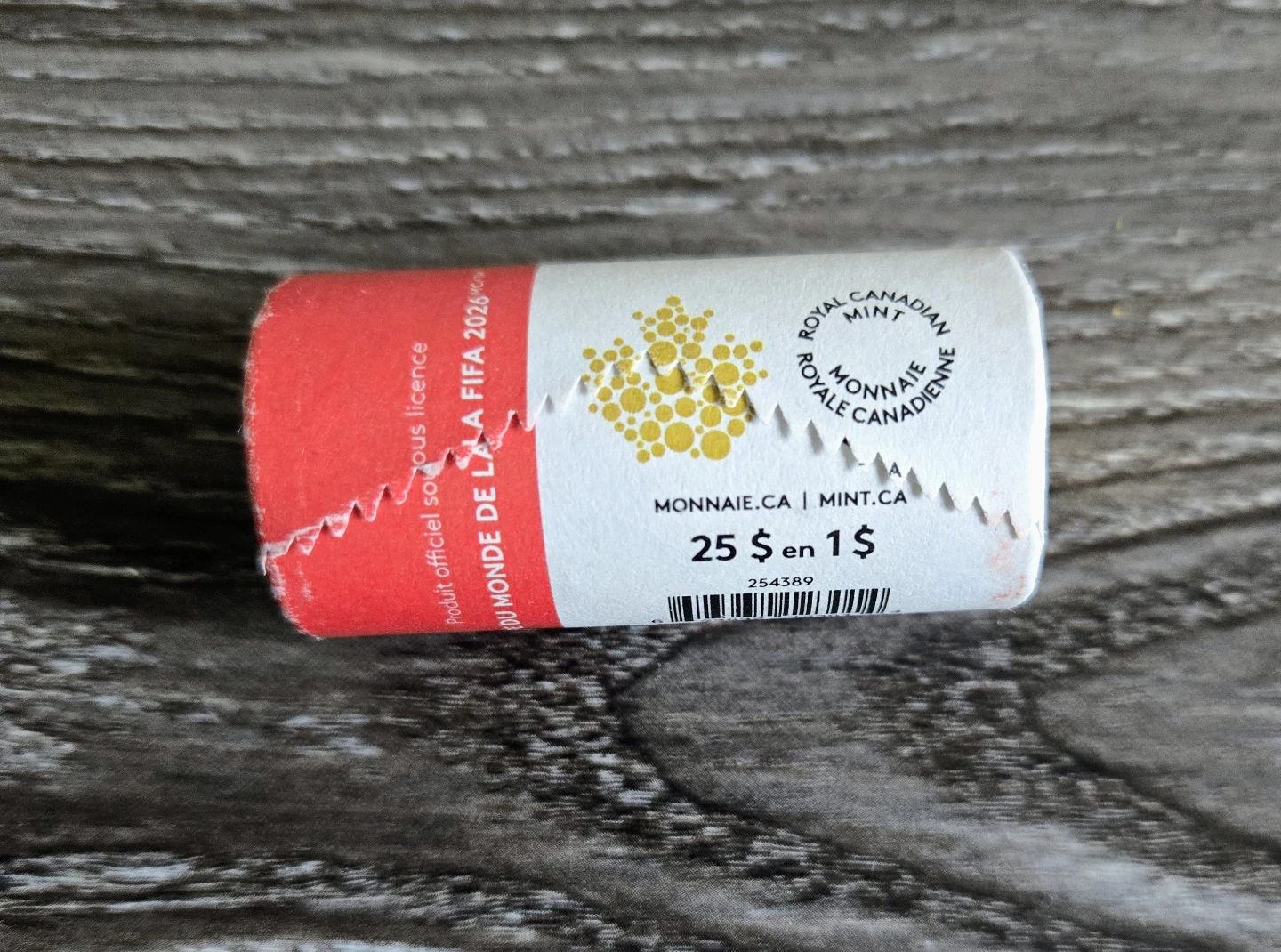 FIFA World Cup 2026 loonie. ROYAL CANADIAN MINT Roll - photo 3