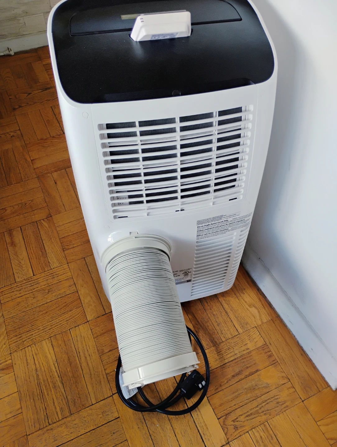 DeLonghi Pinguino Portable Air Conditioner - photo 3