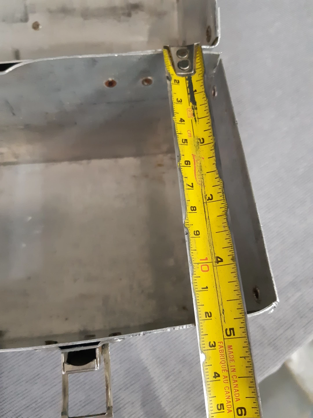 Vintage, riveted aluminum miner's lunch box - photo 5