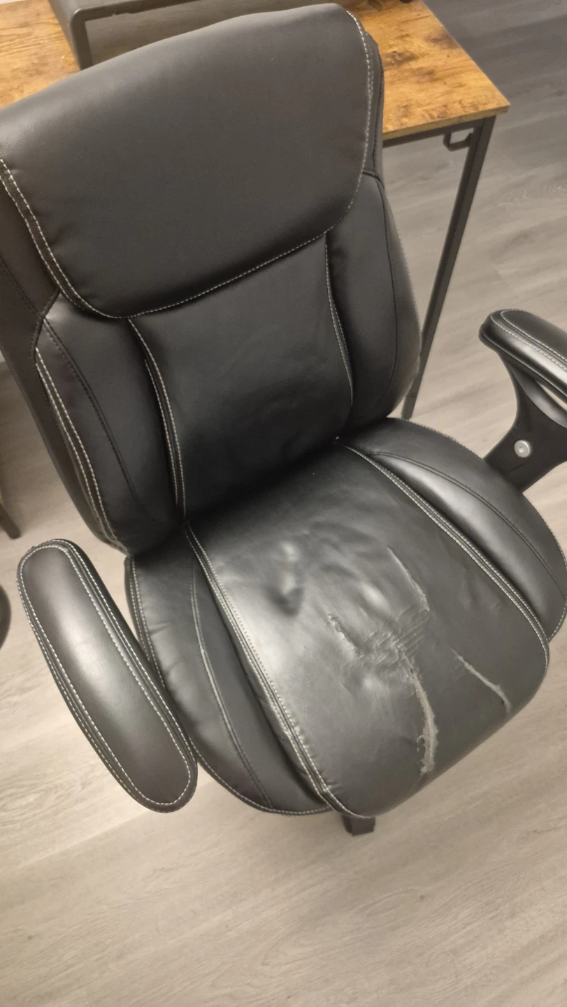 Office chair + Ikea Lamp (All for 5$) - photo 2