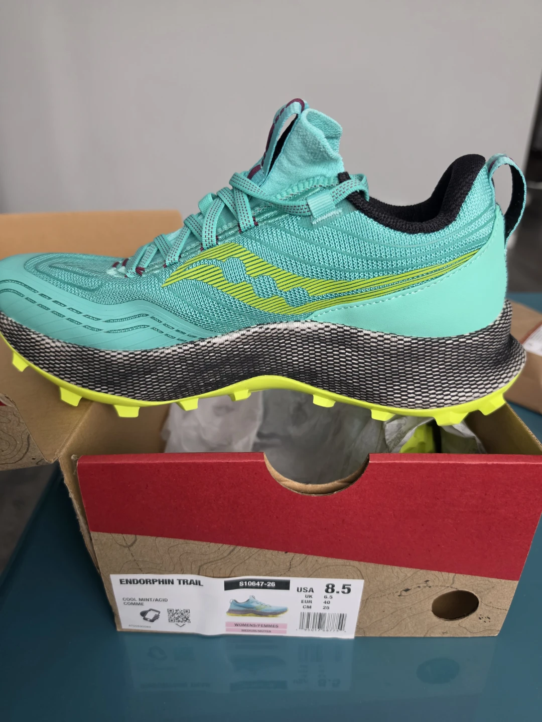 Saucony Endorphin Trail Women's Running Shoes