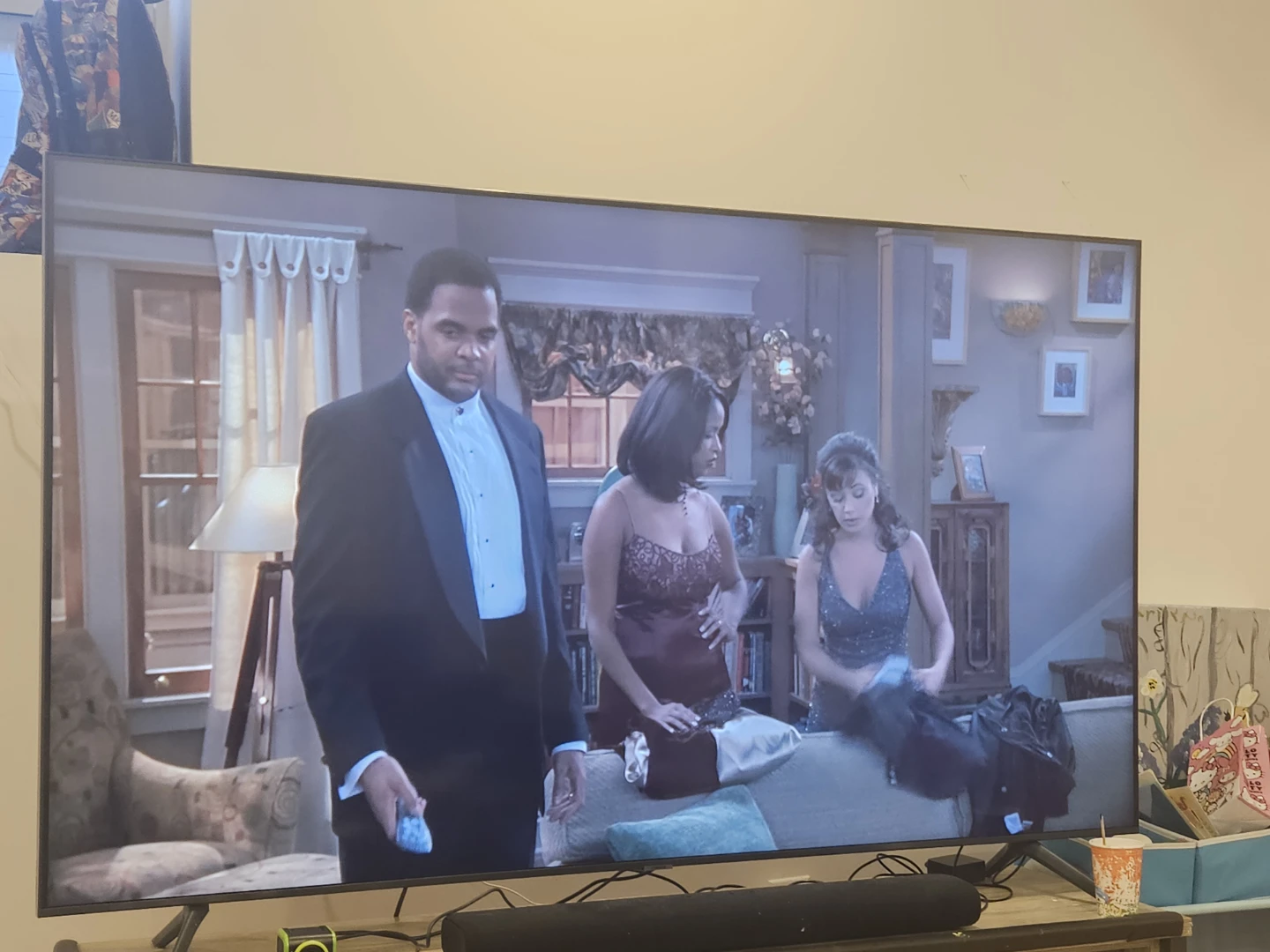 Samsung 75 inch smart tv