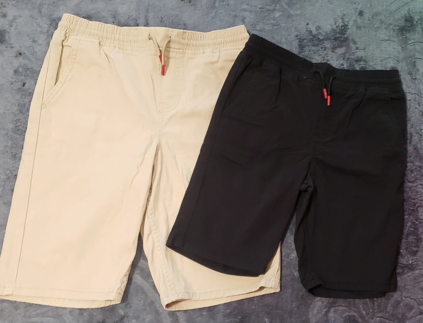 Brand new Levi's Boys Shorts Size XL M