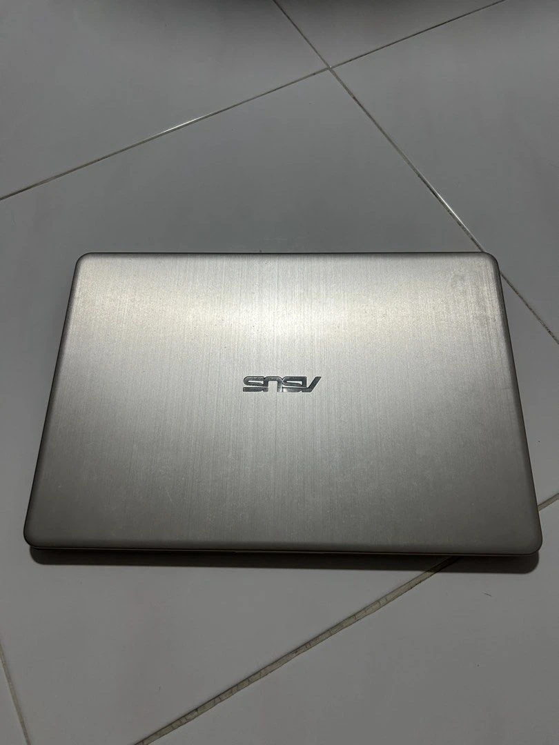 15" Asus Laptop i5/8gb ram/256ssdhd. Windows 11 - photo 2