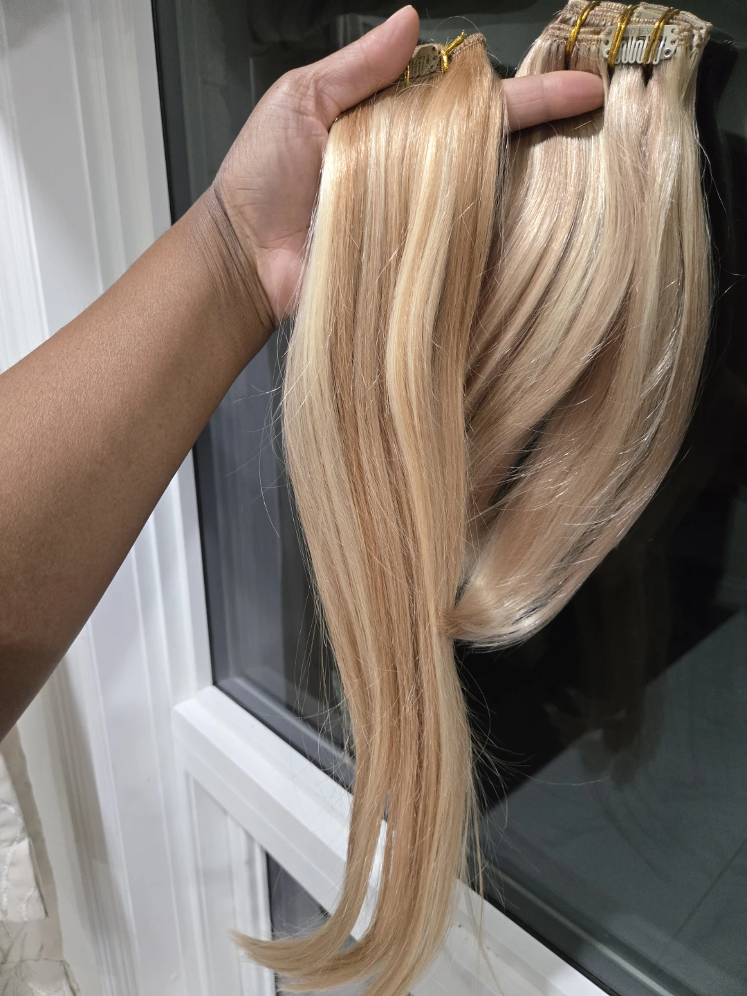 Clip-in Hair Extensions - Honey Blonde - photo 2