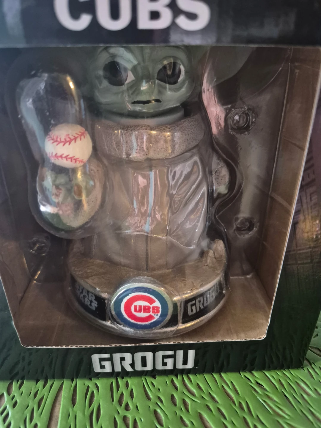 Chicago Cubs Grogu Star Wars Figurine - photo 2