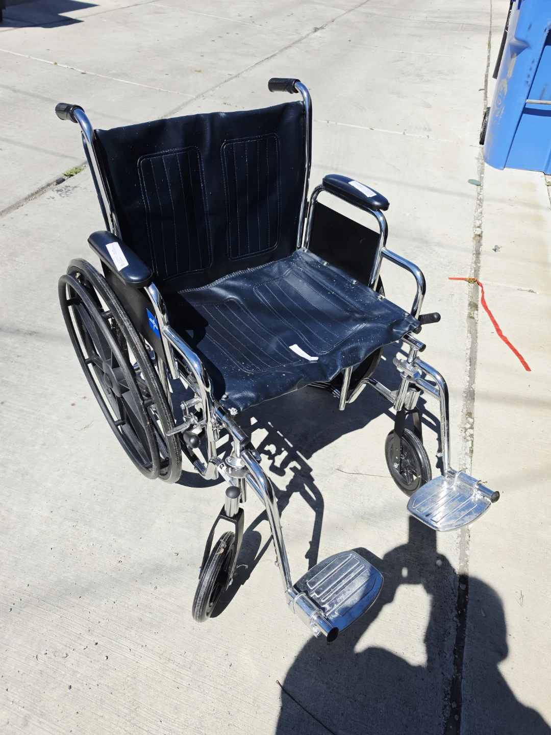 Medline Standard Wheelchair - photo 2