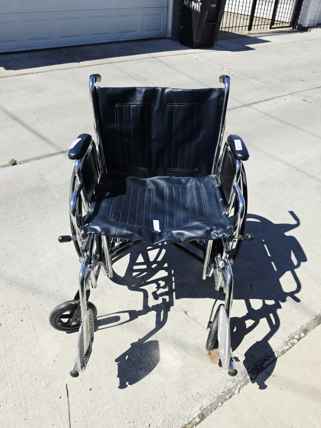 Medline Standard Wheelchair - photo 3