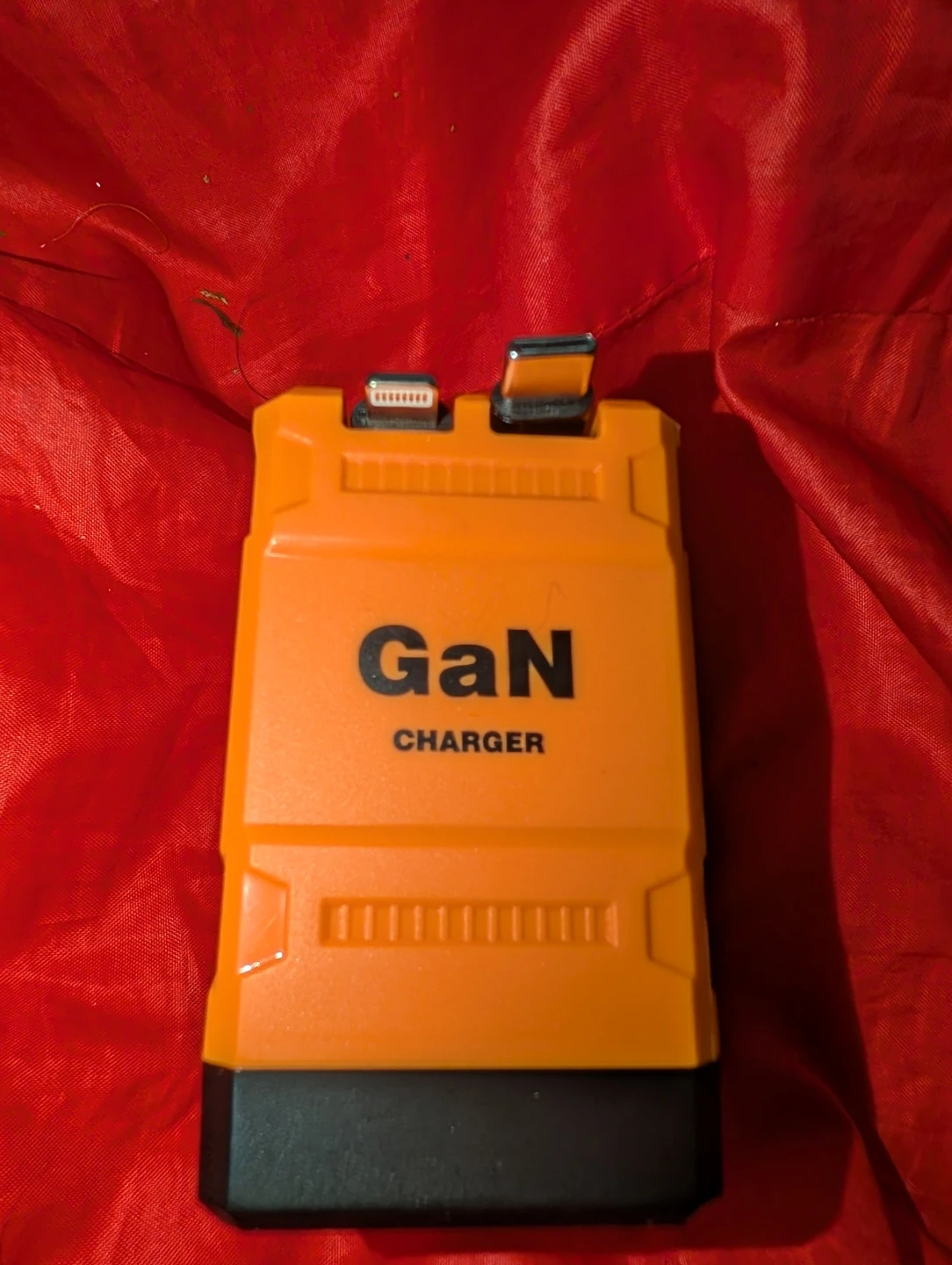 GaN Retractable Cable Charger with PD 3.0 - photo 2