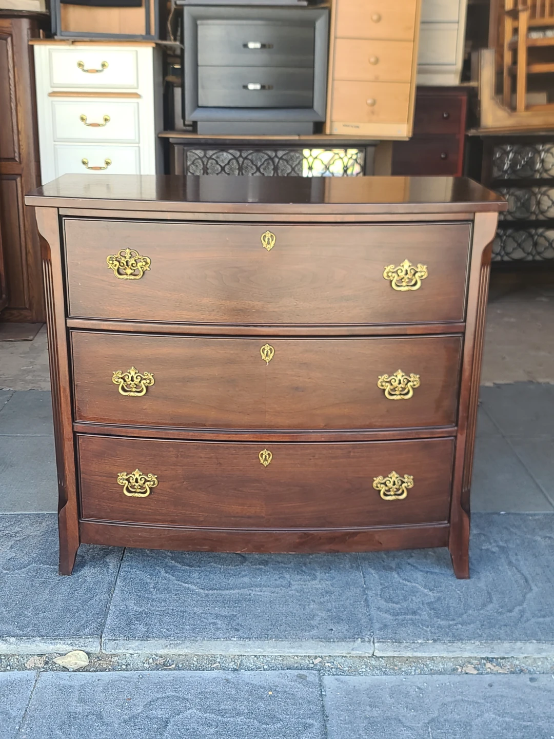 Vintage Bowfront 3-Drawer Chest