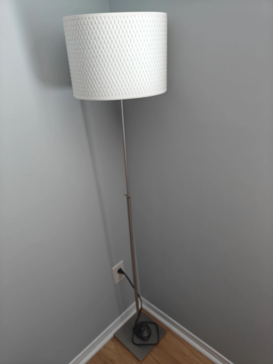 White Drum Lampshade Floor Lamp