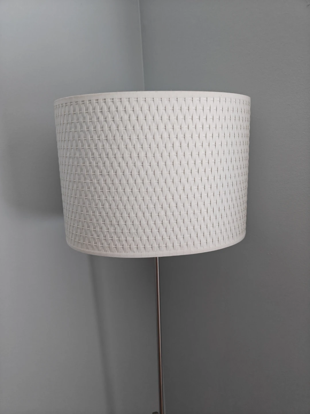 White Drum Lampshade Floor Lamp - photo 2