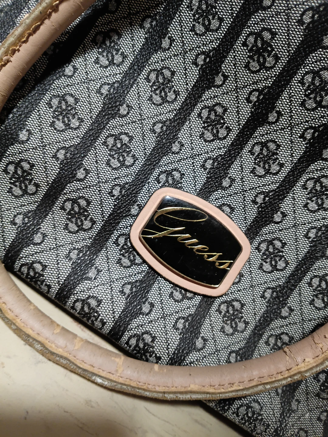 Guess Purse - photo 2