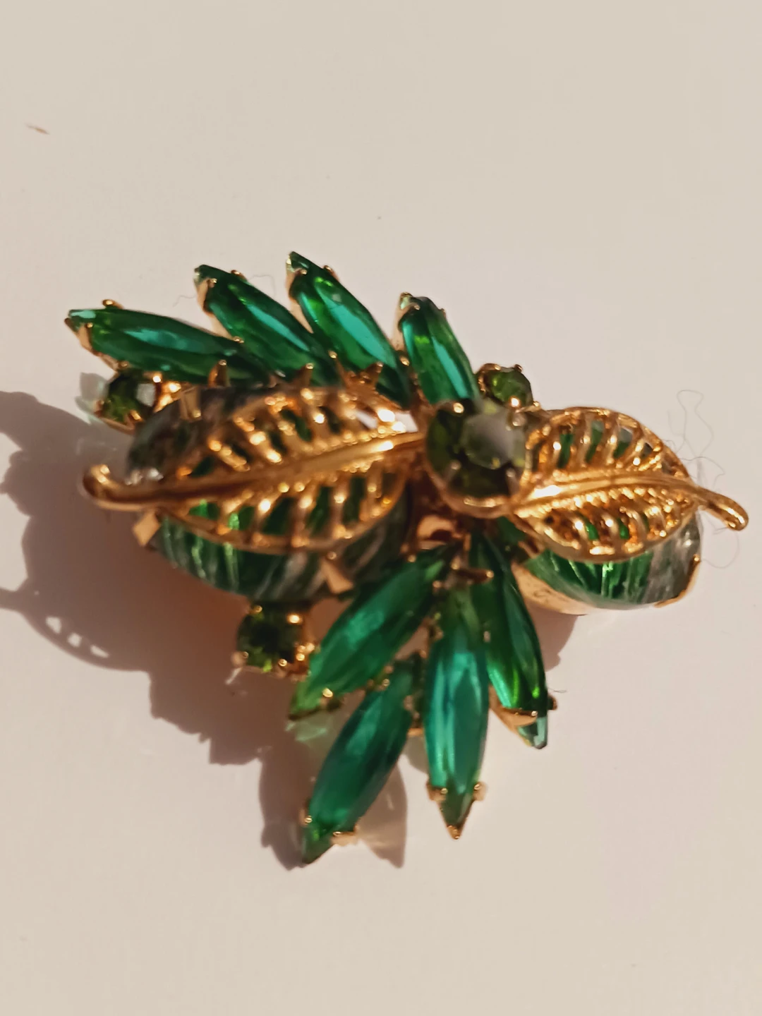 Fabulous Green Gemstones Rhinestone Flower Brooch - photo 2