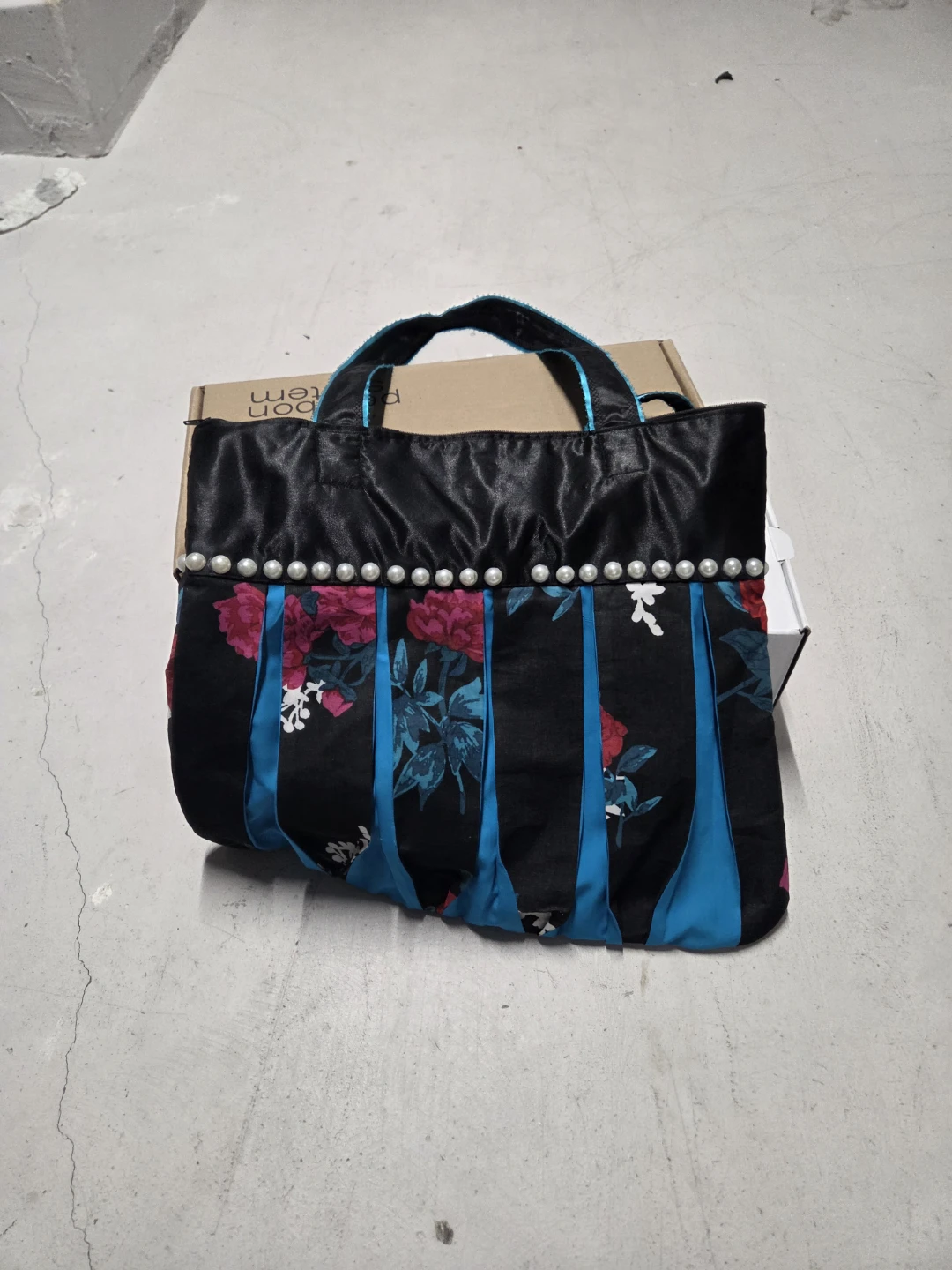 Floral Tote Bag with Pearls