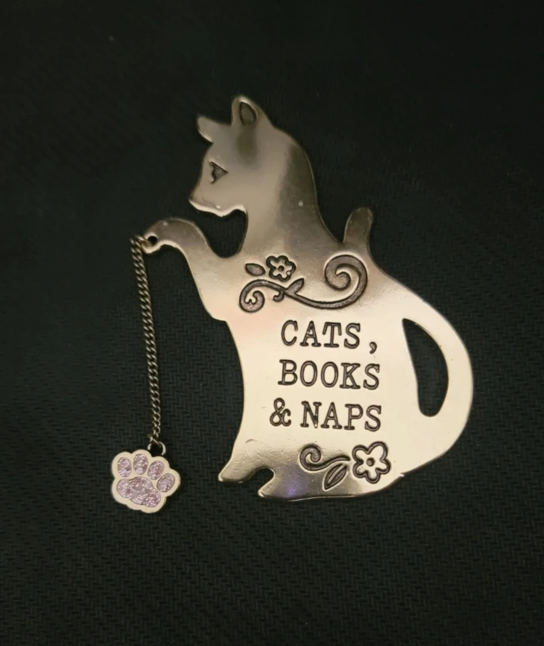 Metal cat bookmark