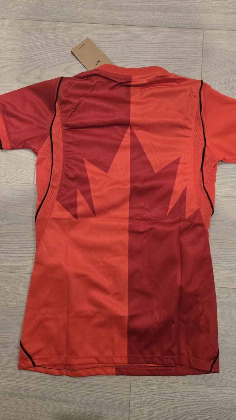 Team Canada Women's Jersey – Size S.. accidently ordered 2..⚽ - photo 3