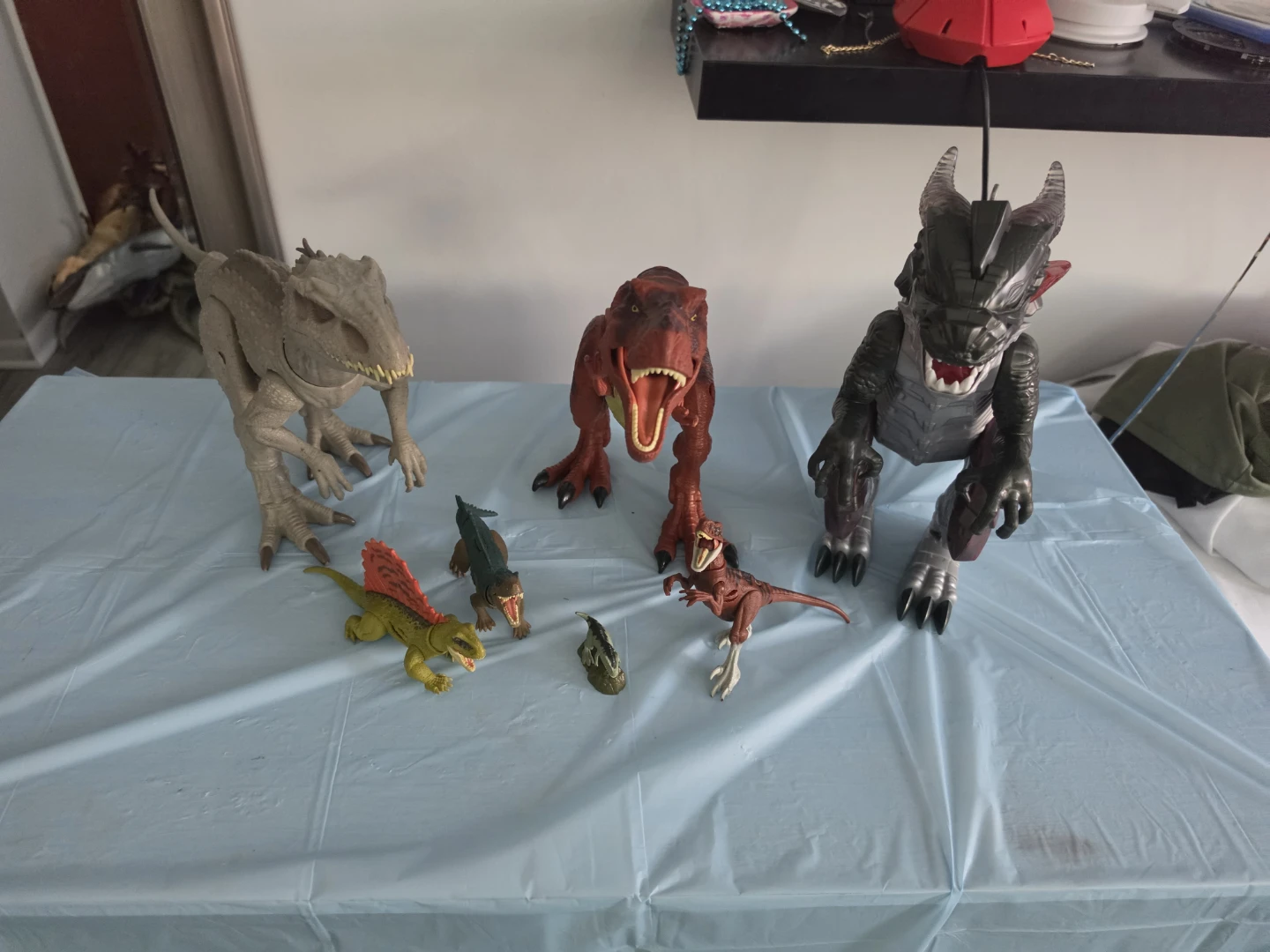 Jurassic World Dinosaur Toy Figures Lot